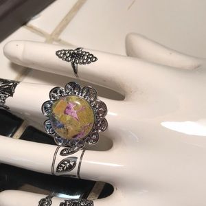 Huge stone cocktail Ring silver tone sz 9 to 10